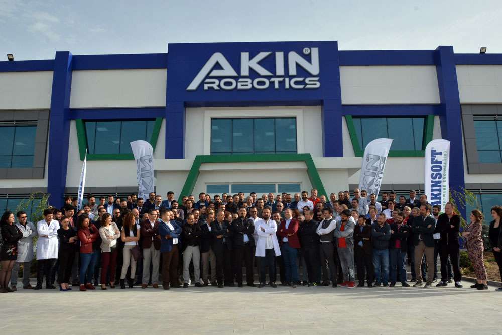 AKINROBOTICS Türkiye'nin ve Dünyanın ilk insansı robot fabrikası