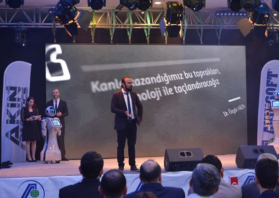 img/organizasyon_fotograflari/odul-toreni/AKINSOFT-14-Bonus-Toreni-Goruntuleri-Antalya-13.jpg