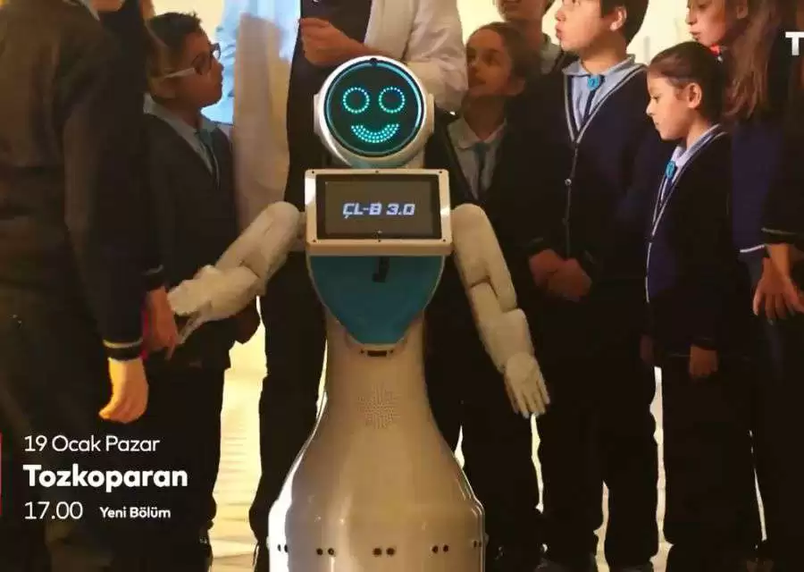 ROBOT MİNİ ADA OYUNCULUĞA BAŞLIYOR