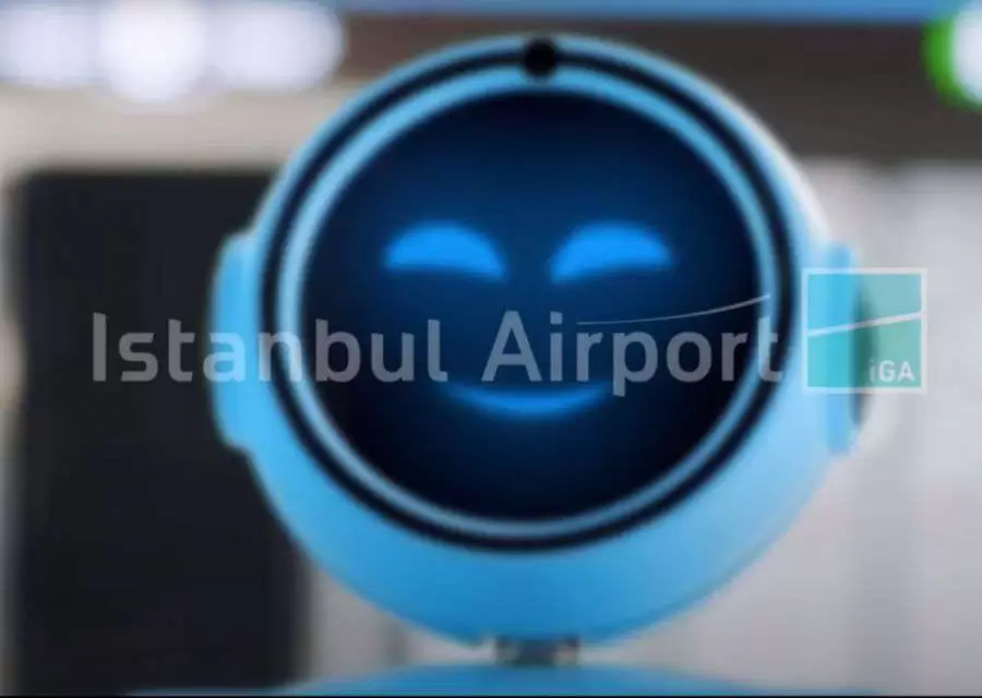 İlk Yolcuyu Beklerken