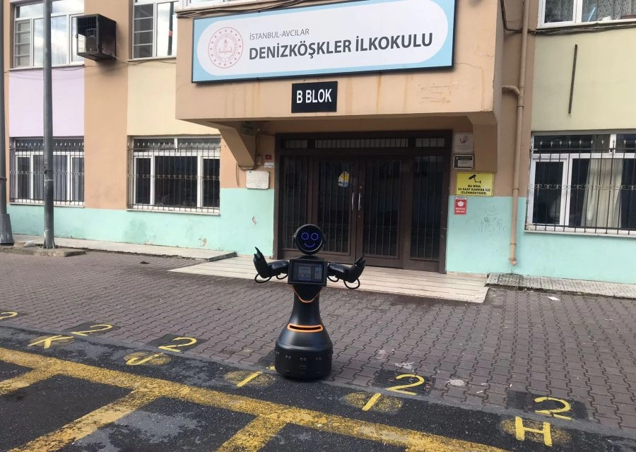 MİNİ ADA AVCILAR DENİZKÖŞKLER İLKOKULU'NDA ÇOCUKLARLA BULUŞTU...