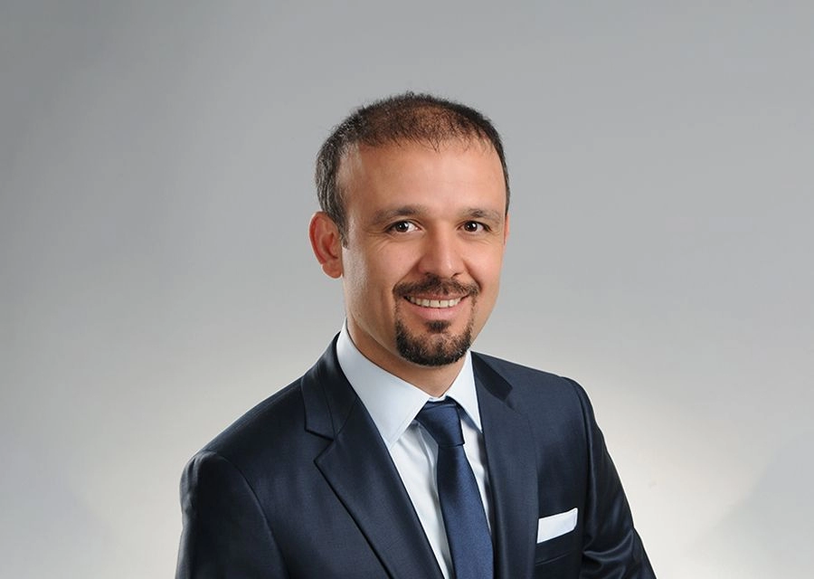 TÜM BİLİMLER MENFİDİR MÜSPET OLAN İNSANDIR