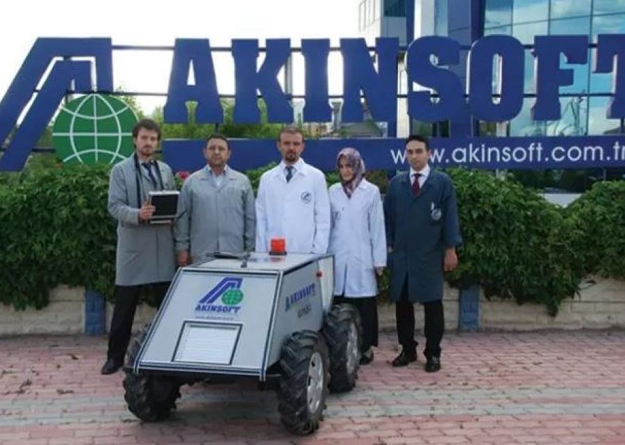 AKINSOFTun Tarım Robotu PNCR1