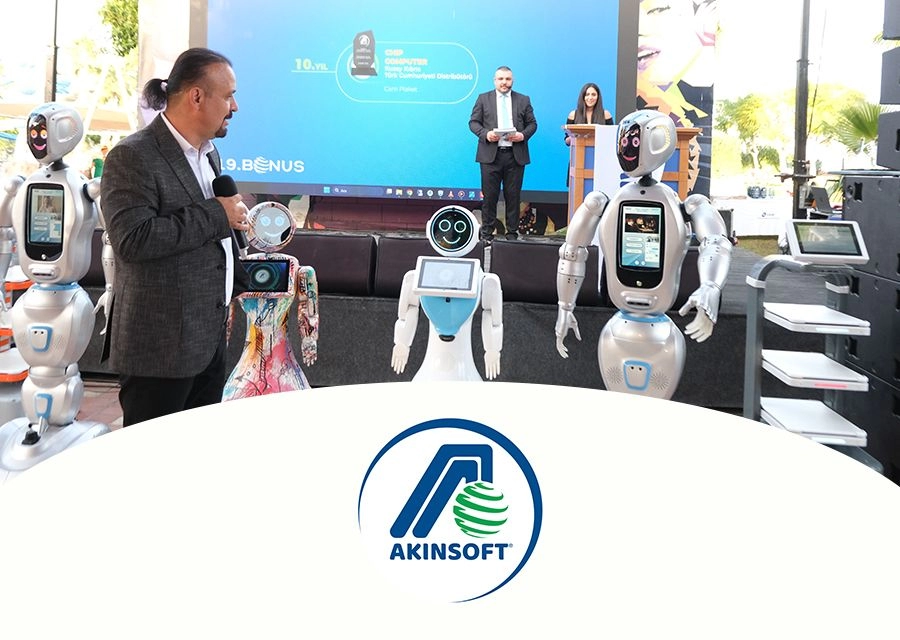 AKINROBOTICS ROBOTLARI AKINSOFT 19 BONUS ÖDÜL TÖRENİ ORGANİZASYONUNDA