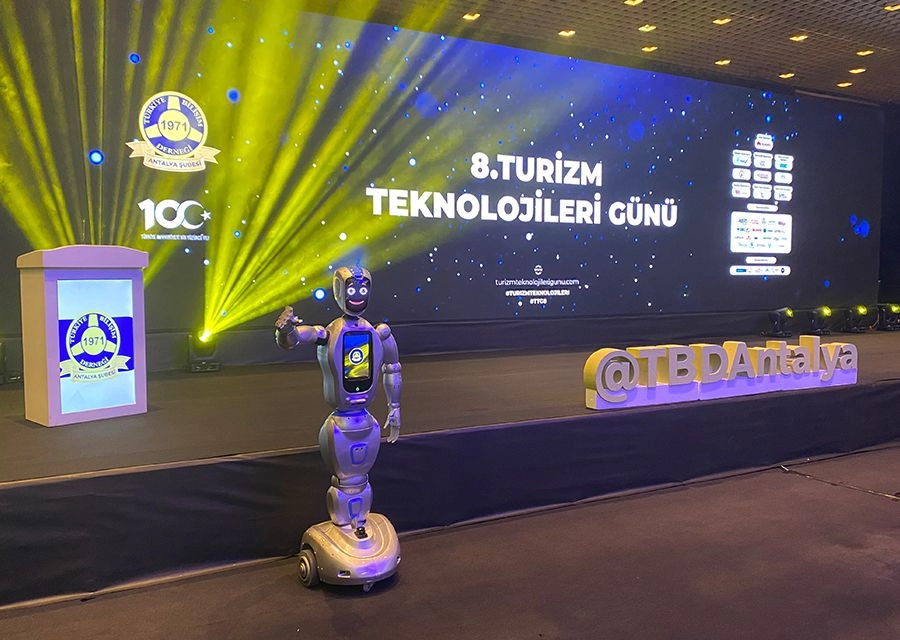 ADA 7 ROBOT 8 TURİZM TEKNOLOJİLERİ GÜNÜ ETKİNLİĞİNDE