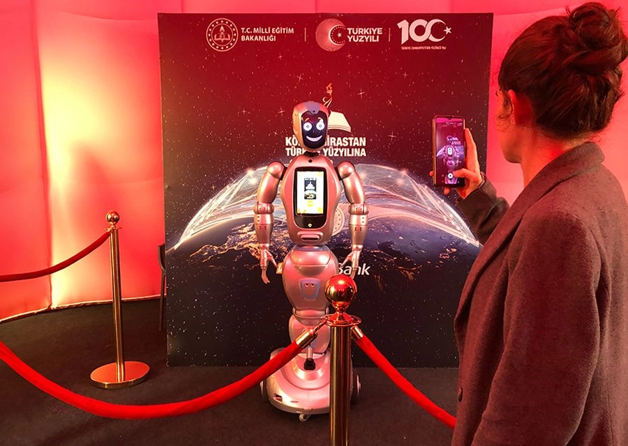 Ada7 Robot Köklü Mirastan Türkiye Yüzyılına Etkinliğinde