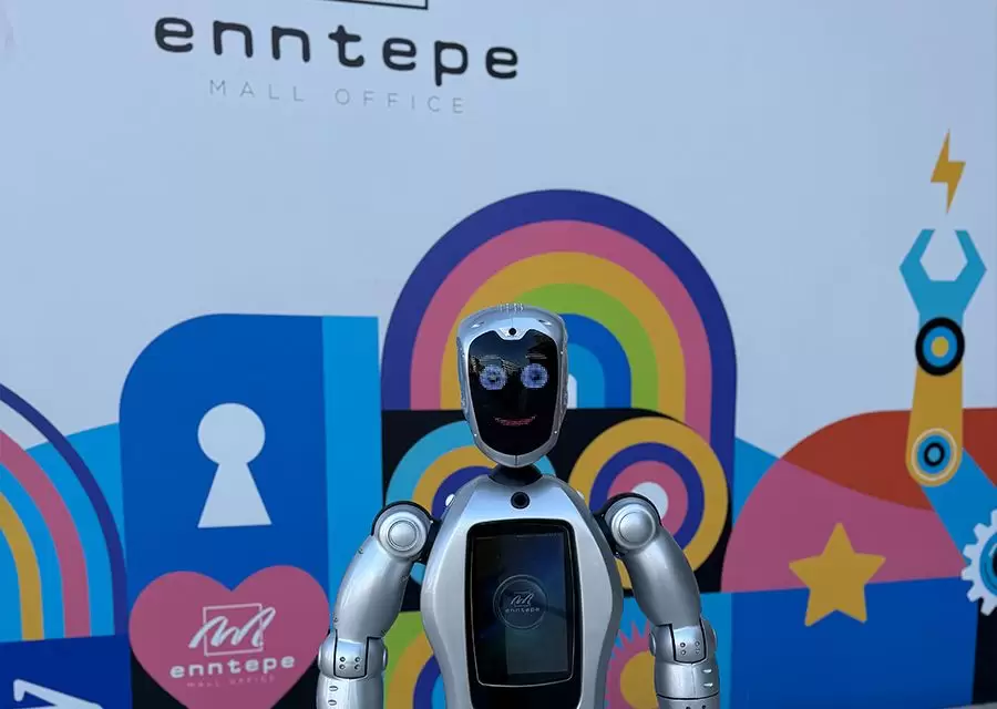 Robot Dünyasının En Sosyal Üyesi Ada7 Enntepe AVMde