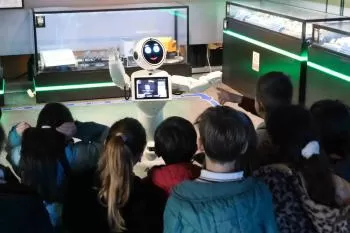 Children and Robots: Robots in Education and Therapy